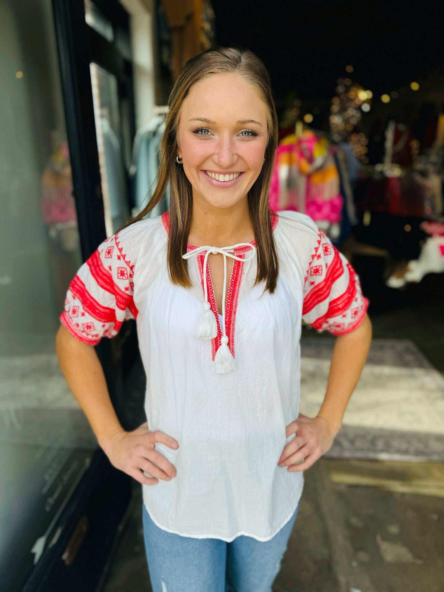Ivy Jane white boarder line sleeves top