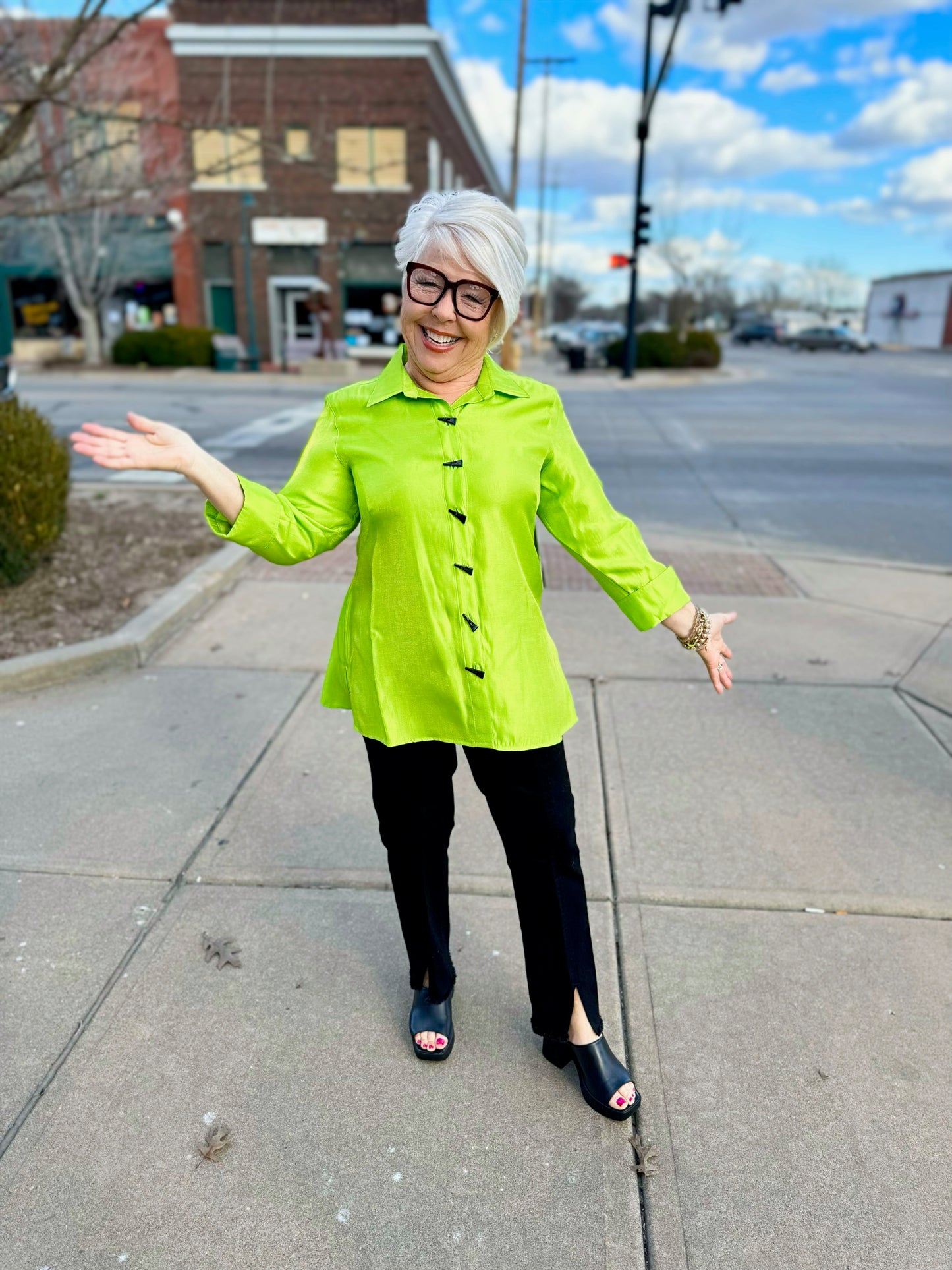 Multiples Keylime Button Front Blouse