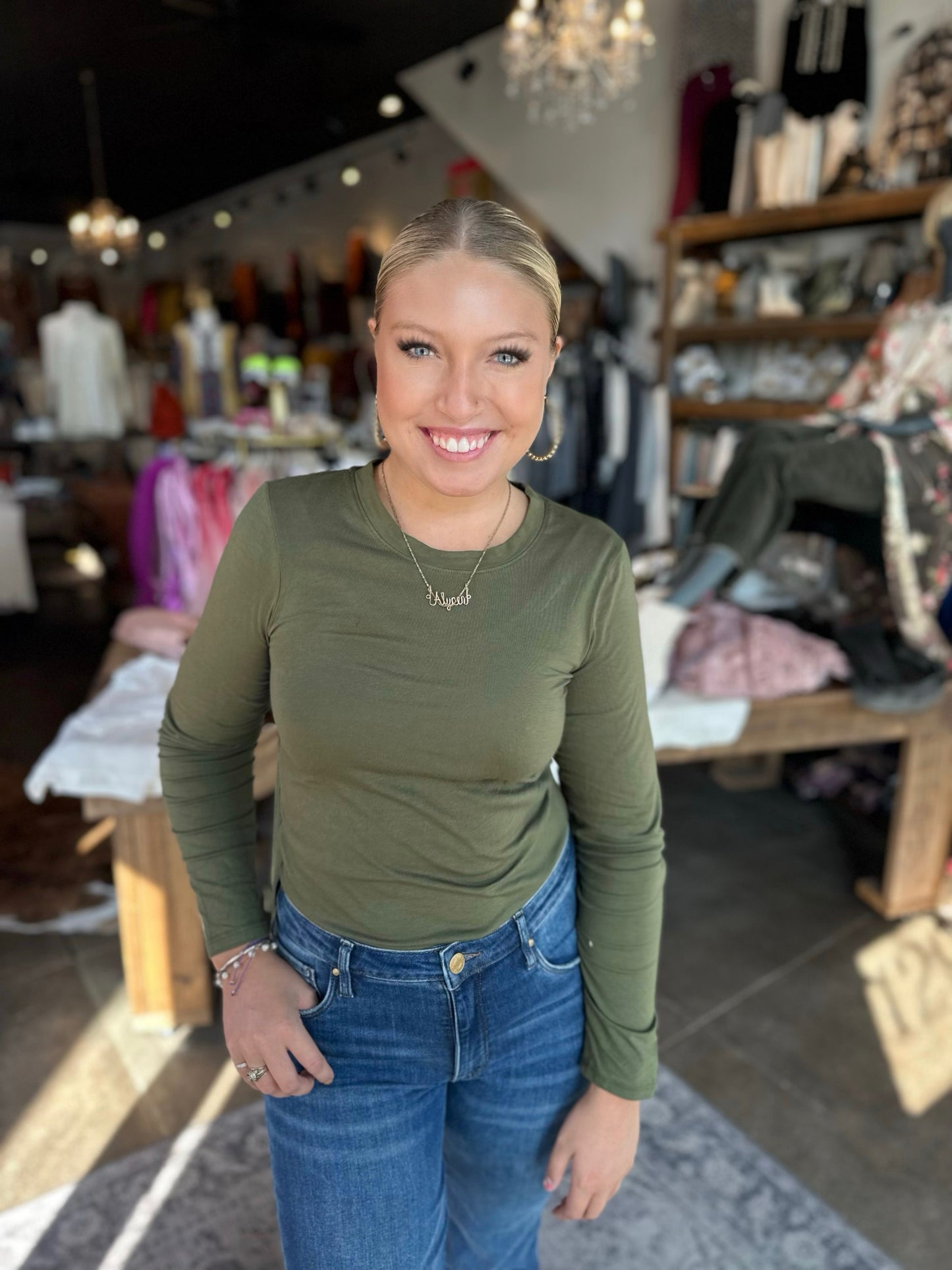 An Everyday Thing Olive Crew Neck Fitted Long Sleeve