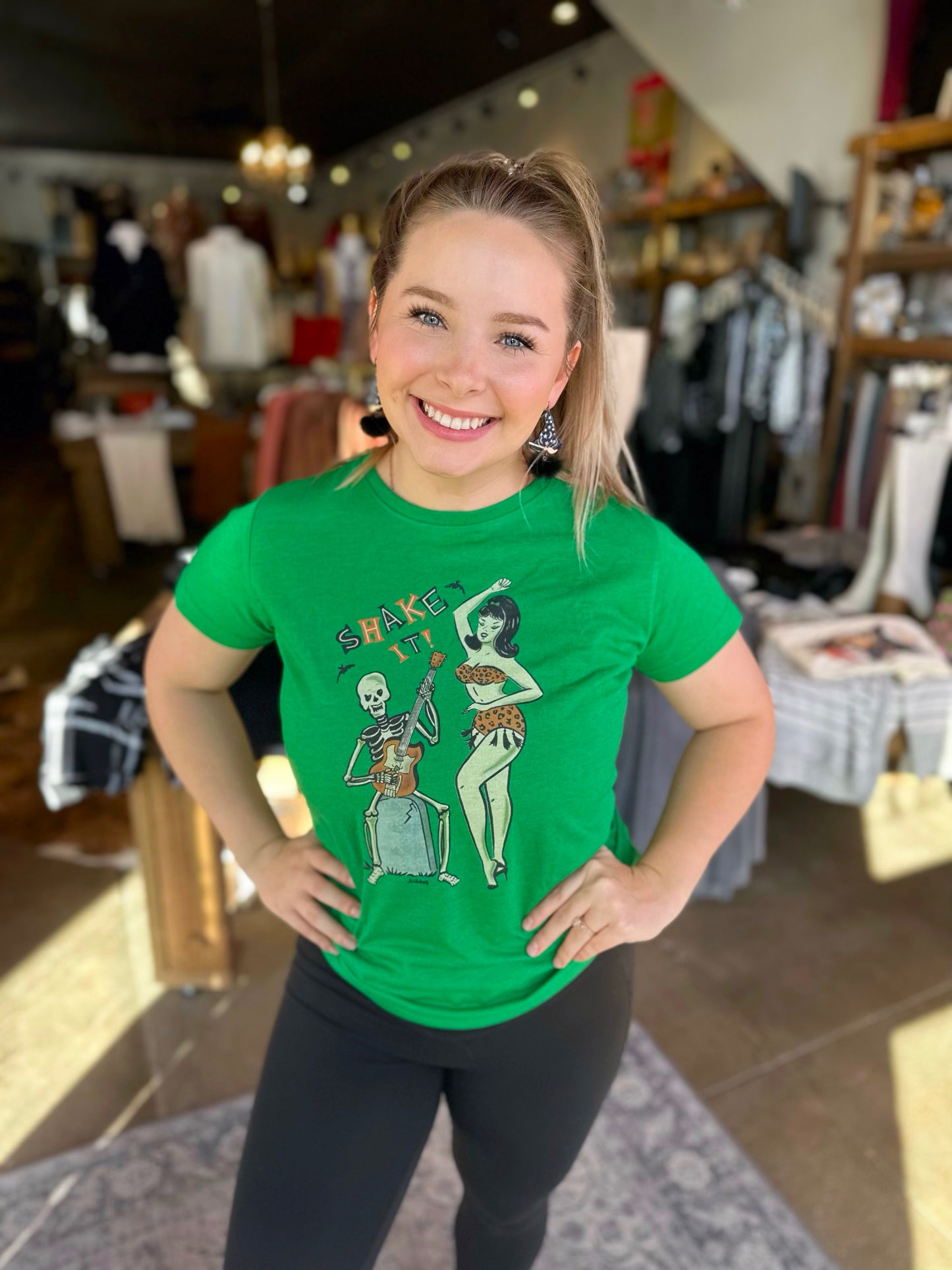 Shake It Tee in Vintage Green