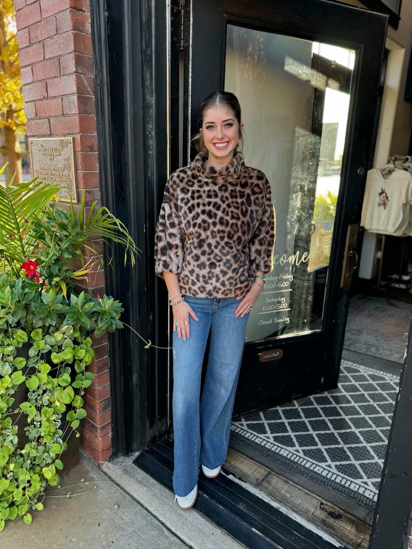 Ivy Jane Leopard Fur Popover