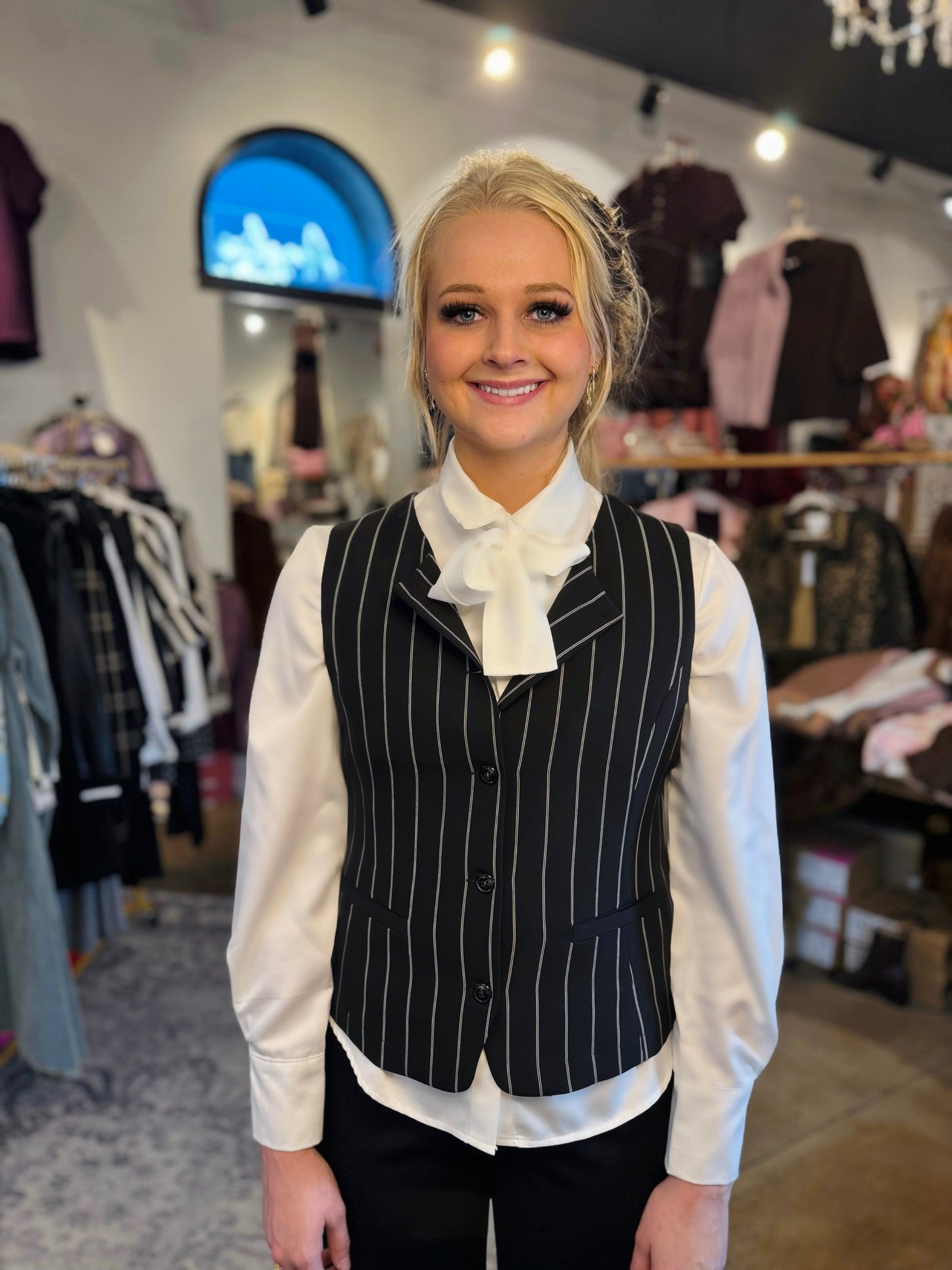 Lysse Ava Tailored Vest Over and Over Line 20-3799-m4