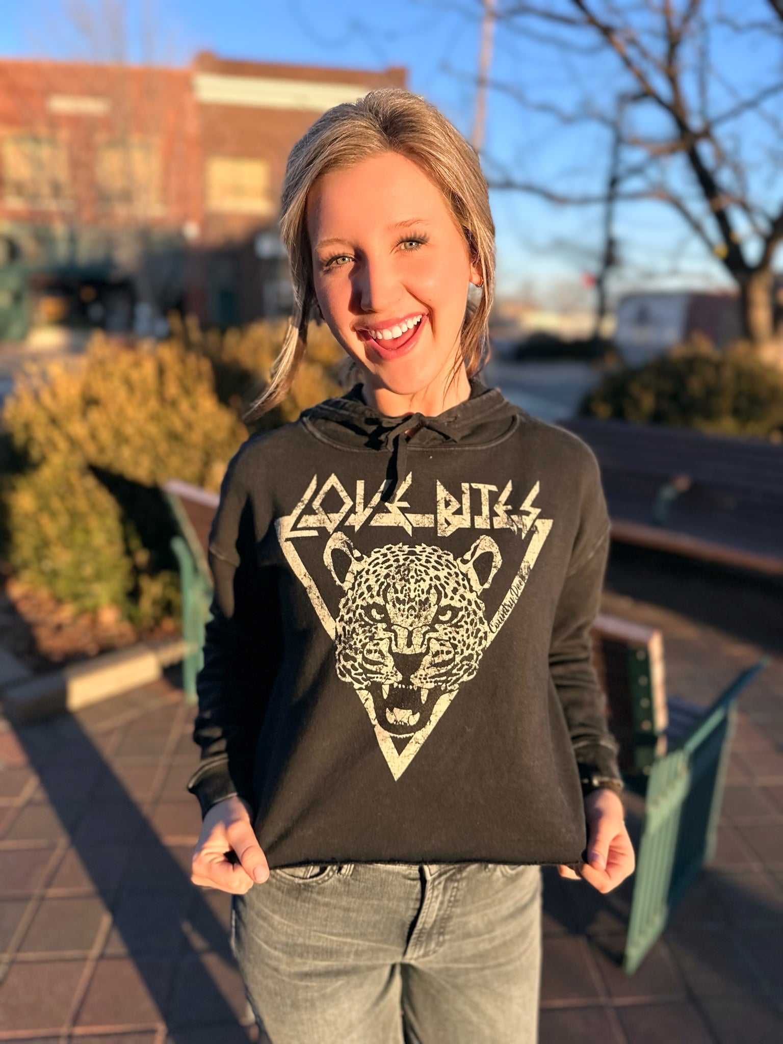 "love bites" cropped sweatshirt